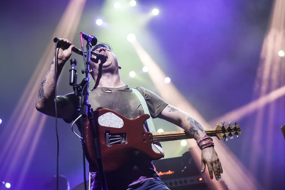 modestmouse12.jpg