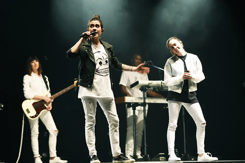 teganandsara9.jpg