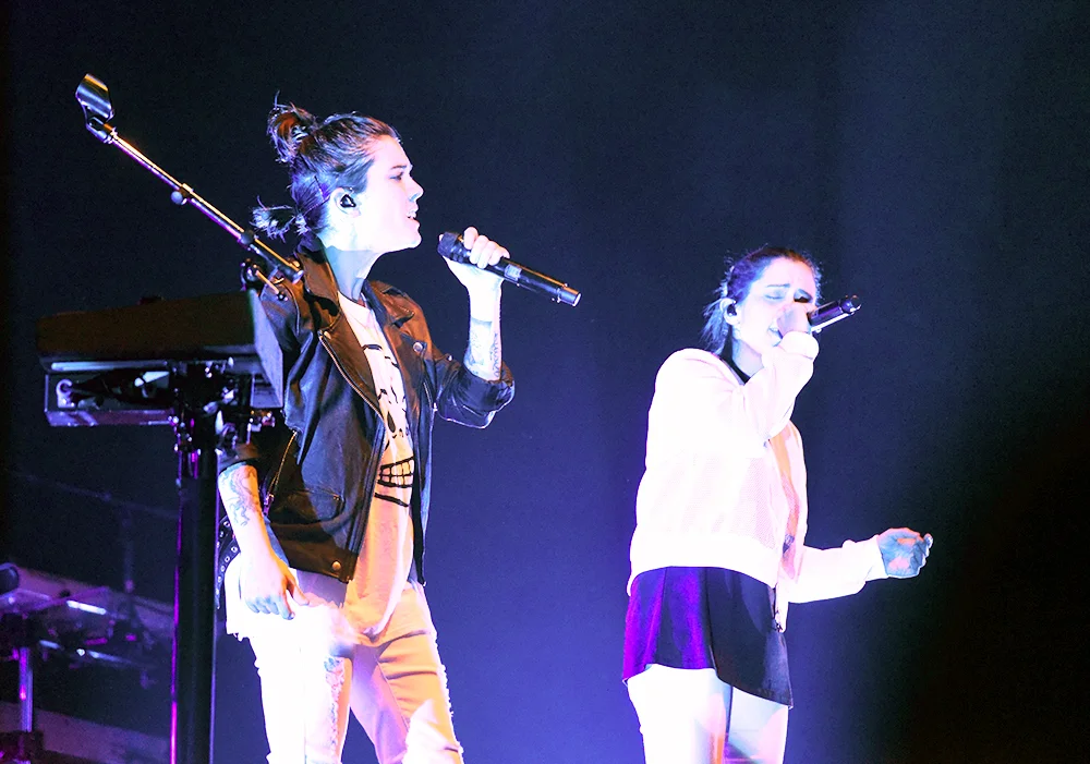 teganandsara17.jpg