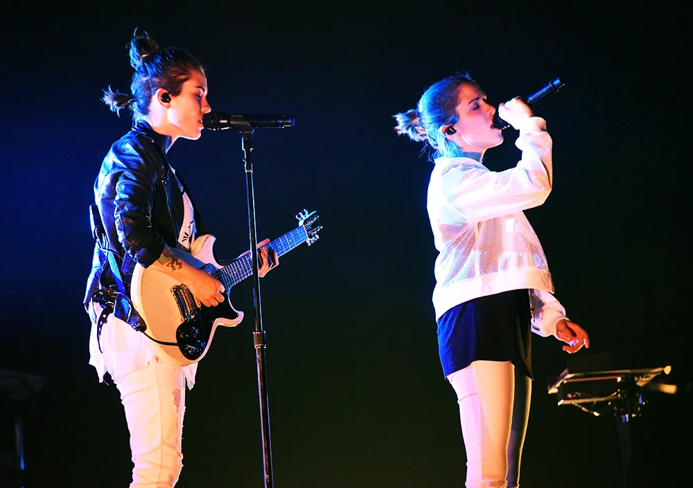teganandsara26.jpg