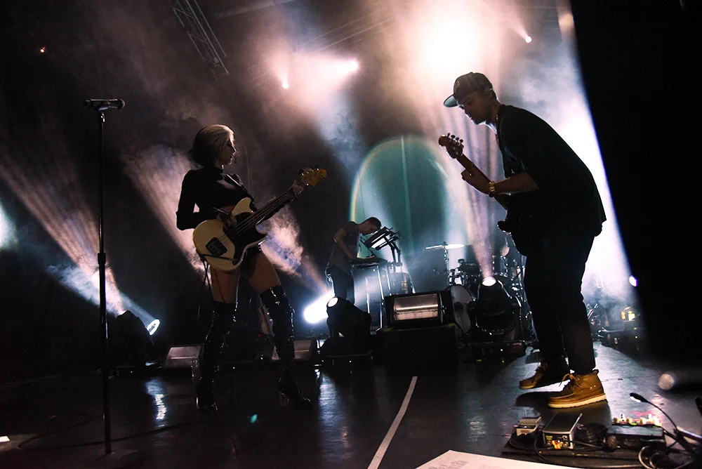 phantogram24.jpg