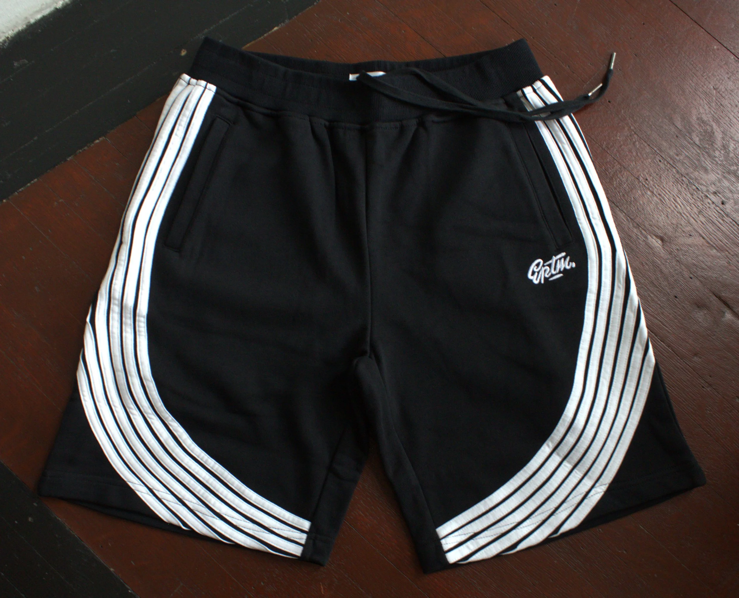 Highland Shorts by eptm size 2X