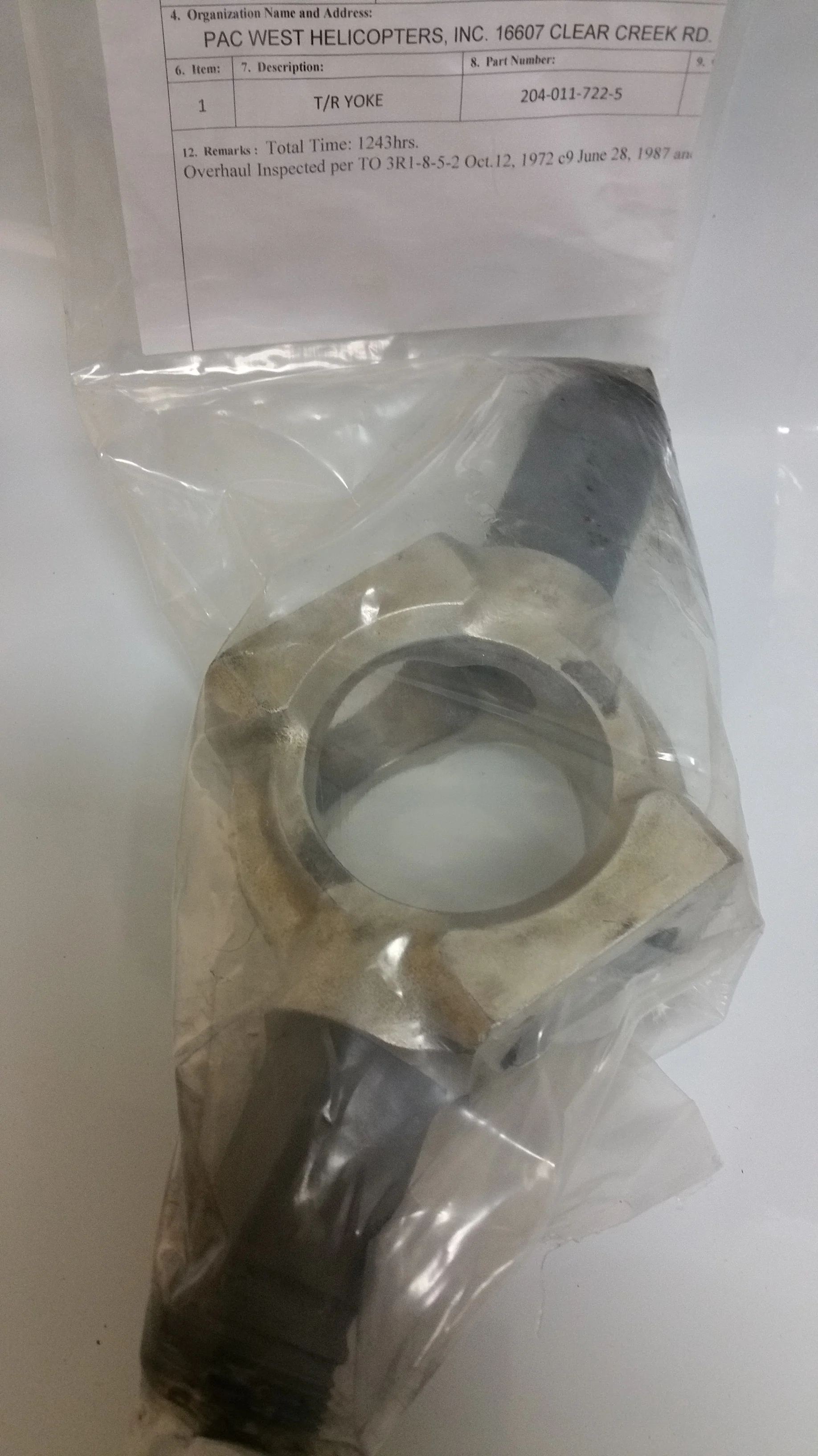 204-011-722-5, Tail Rotor Yoke