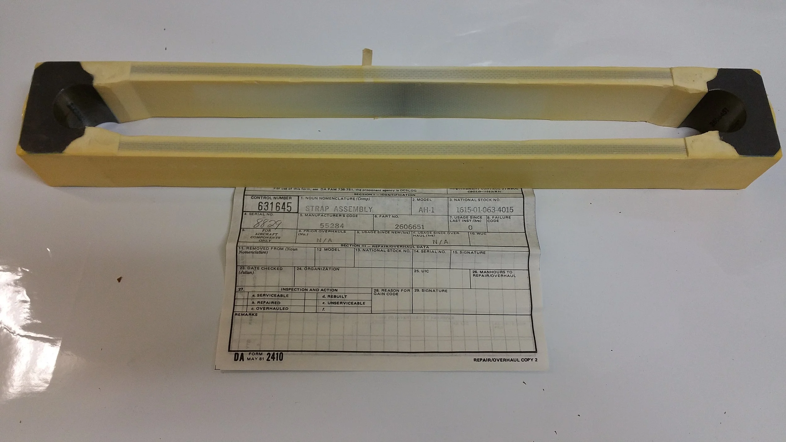 204-012-122-7, (2606651), Strap Assy