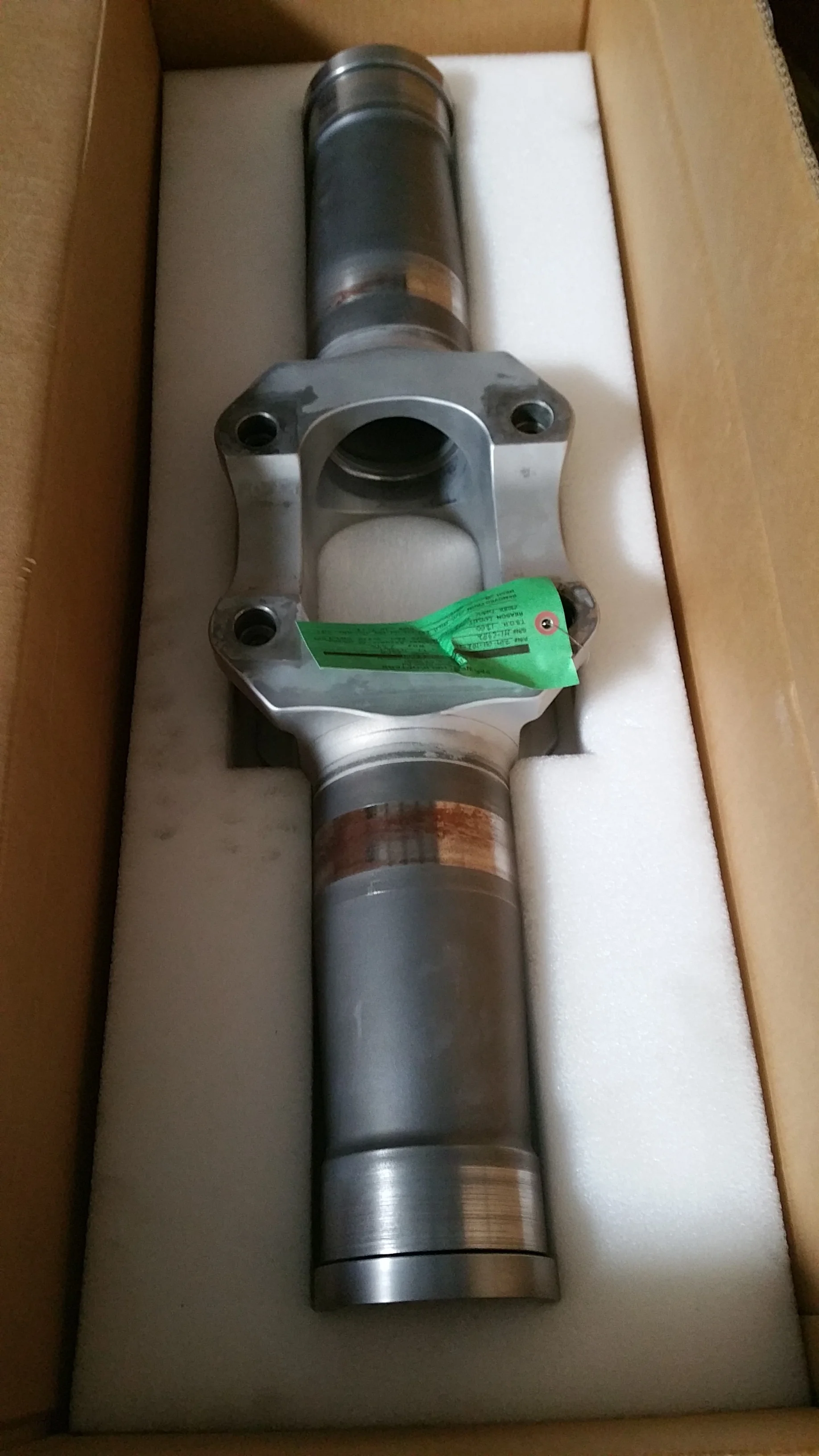 204-011-102-17, Main Rotor Yoke