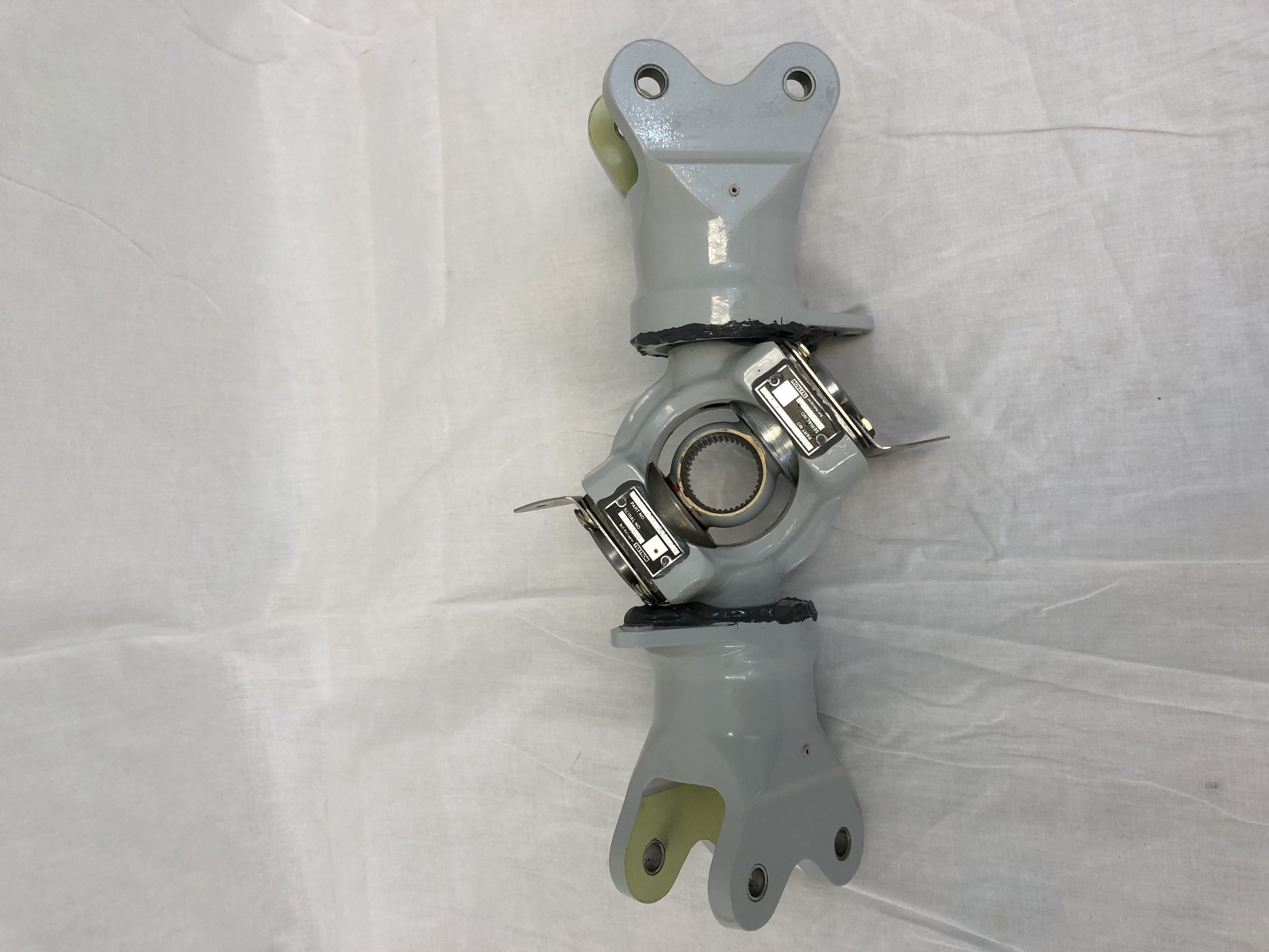 204-011-801-121, Tail Rotor Hub