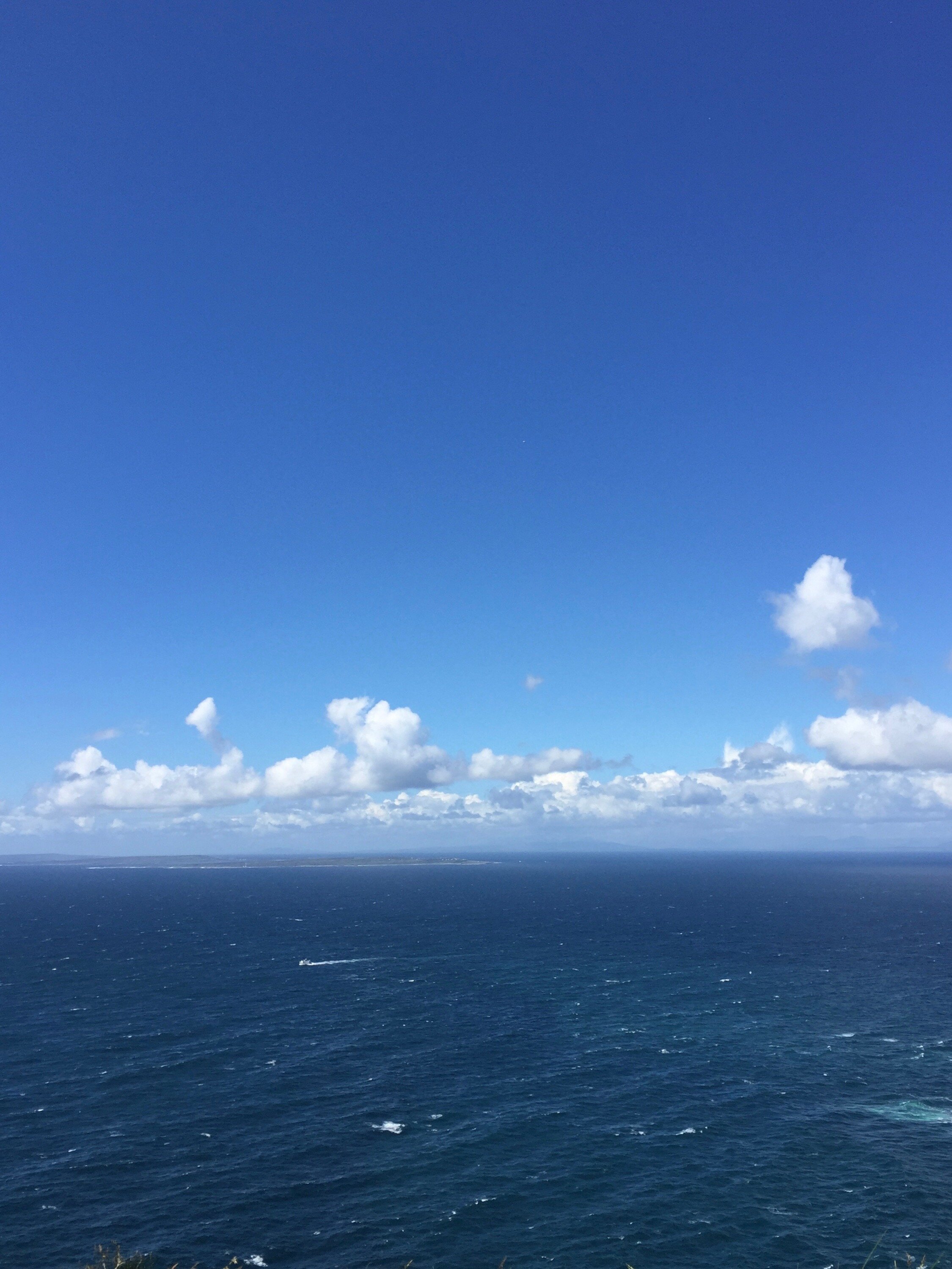 glimsen-sky-sea.jpeg