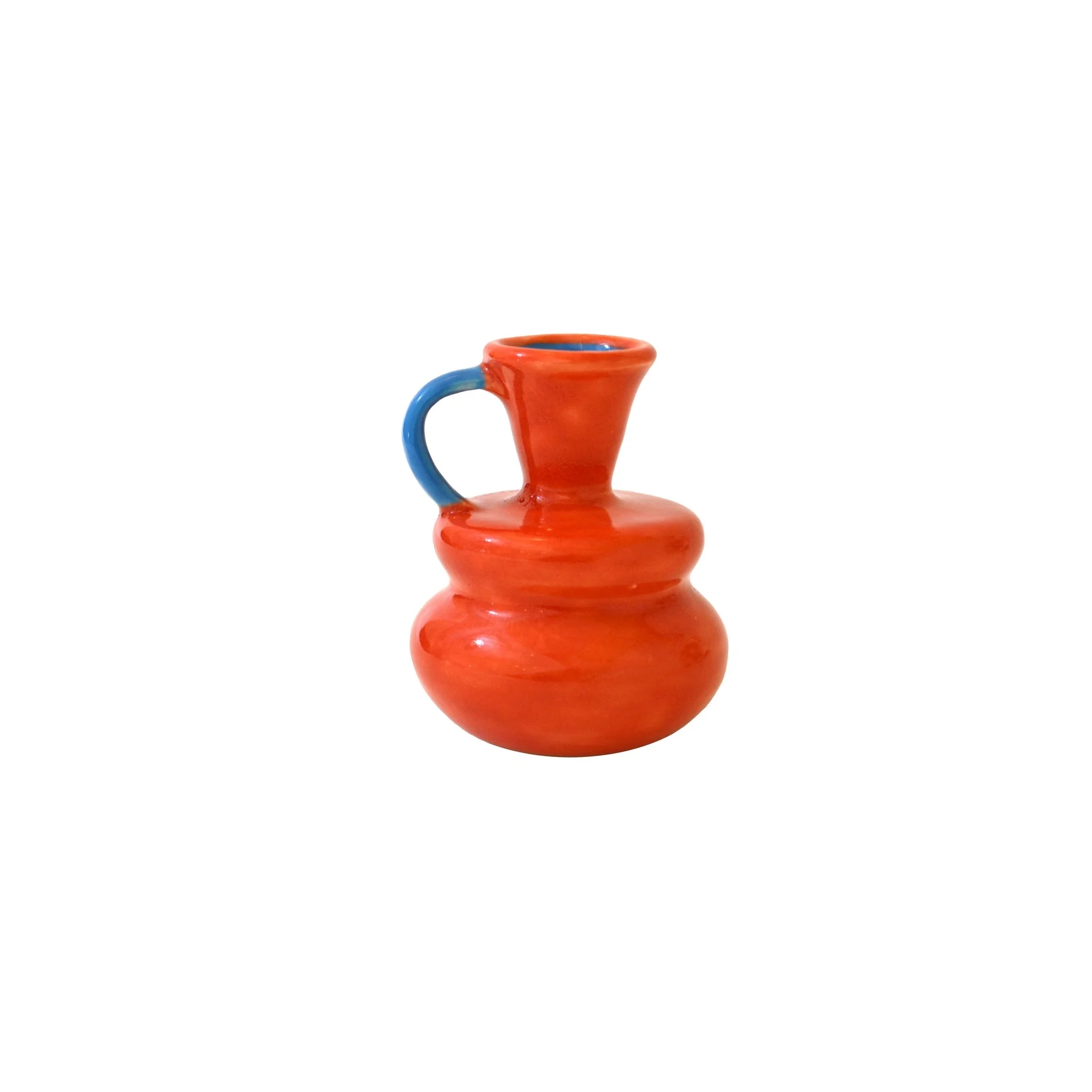 tinyredvase.jpg