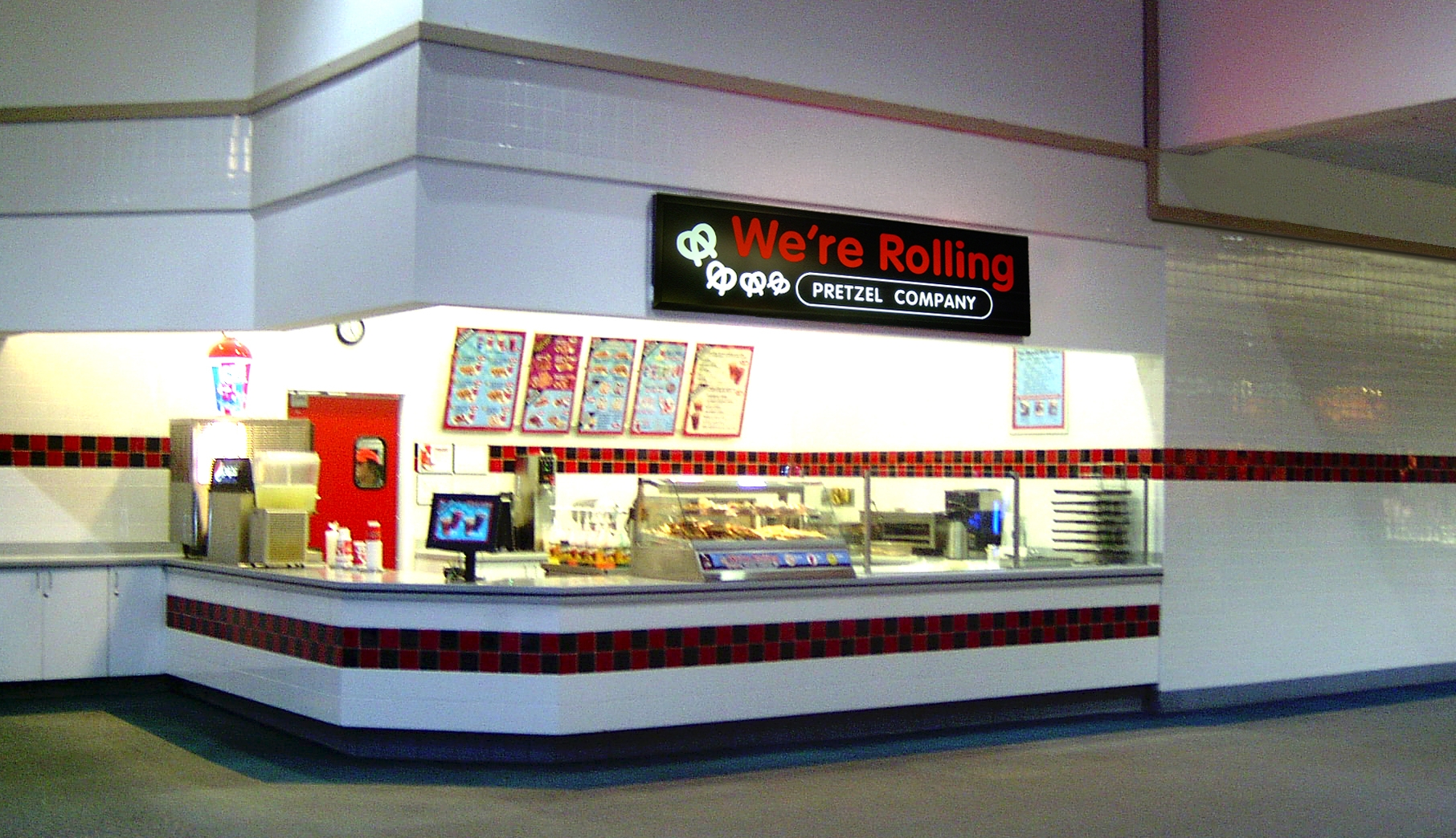 restaurant photo with new sign 1.13.JPG