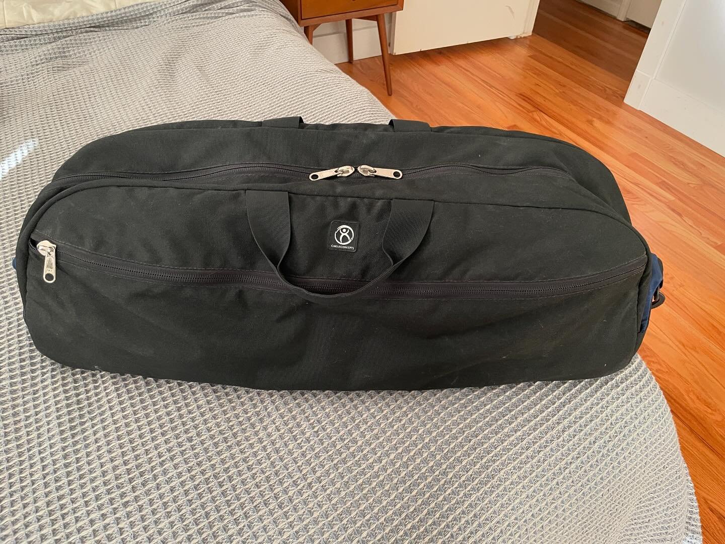 TIL a trapeze carrying bag is an excellent option for transporting and safely moving a silhouette cameo 5 plus 🙌
#creativesolutions #silhouettecameo #mobilemaker