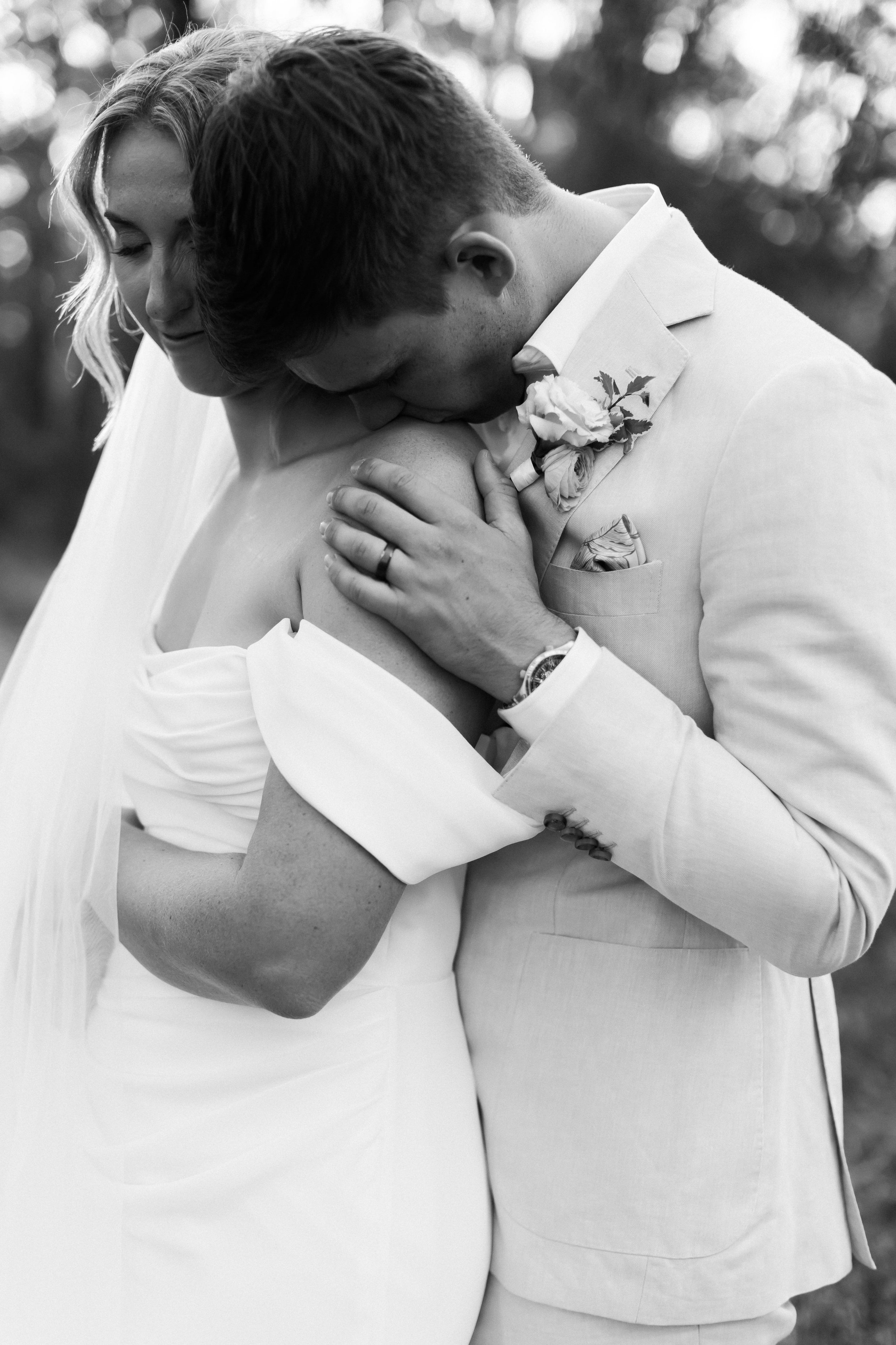 GENEVIEVE & LACH - 805.jpg