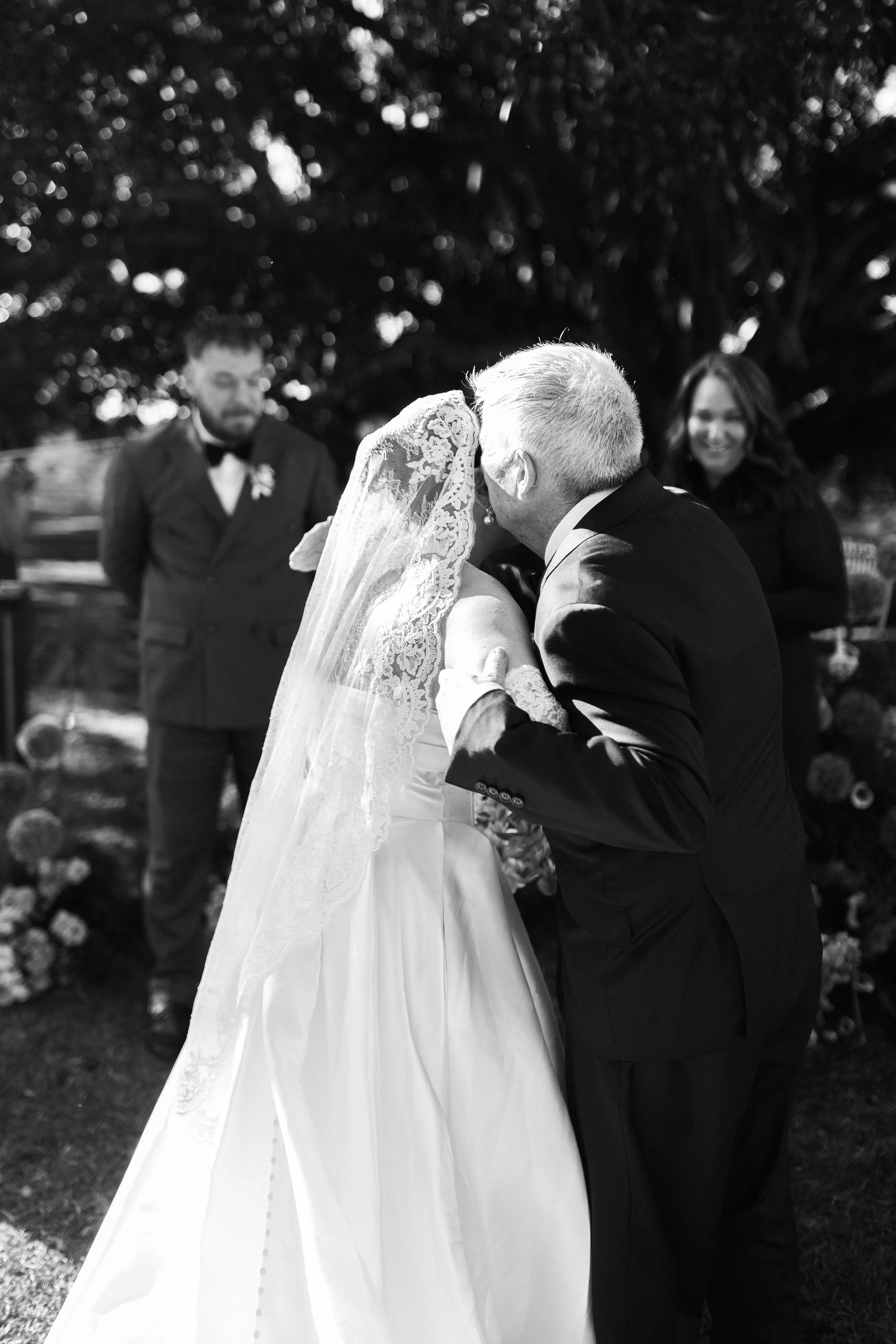 LIAM & BELLA - 360.jpg