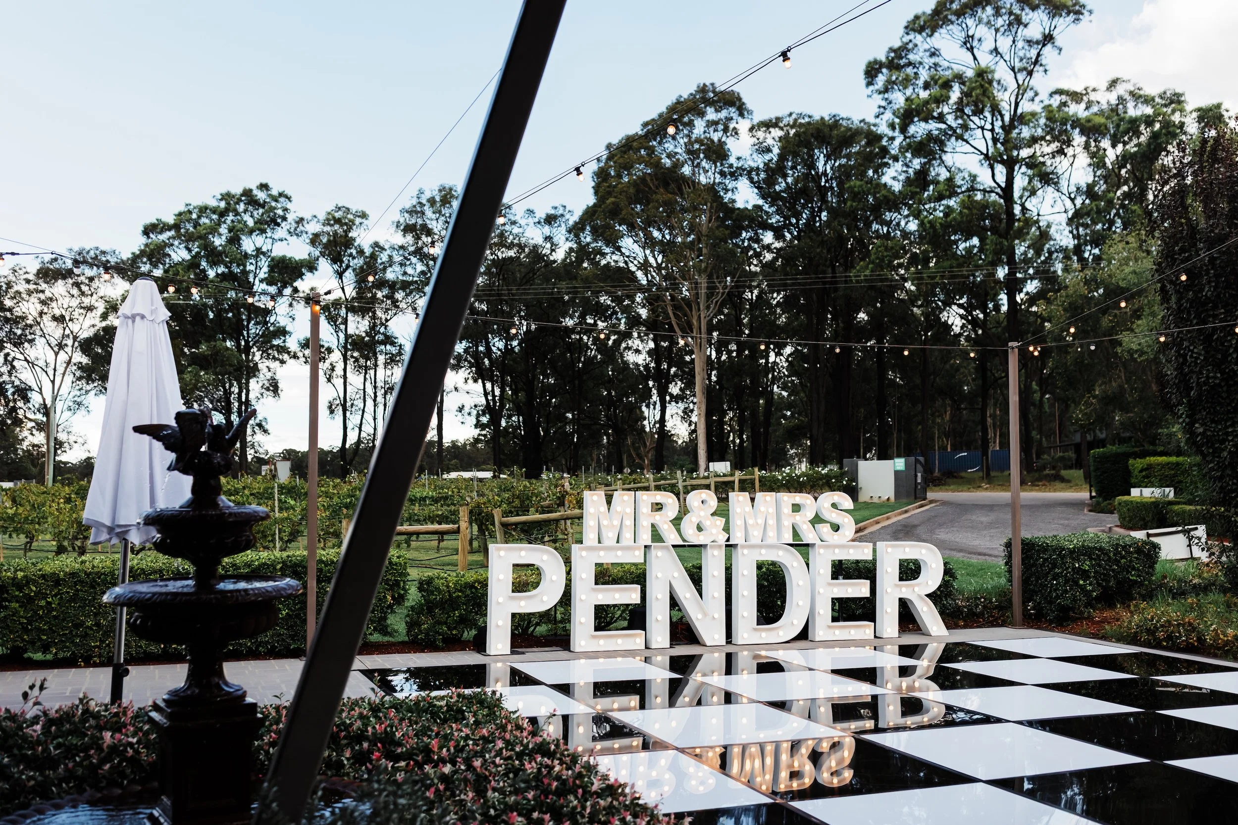 enzo-weddings-hunter-valley43.jpg