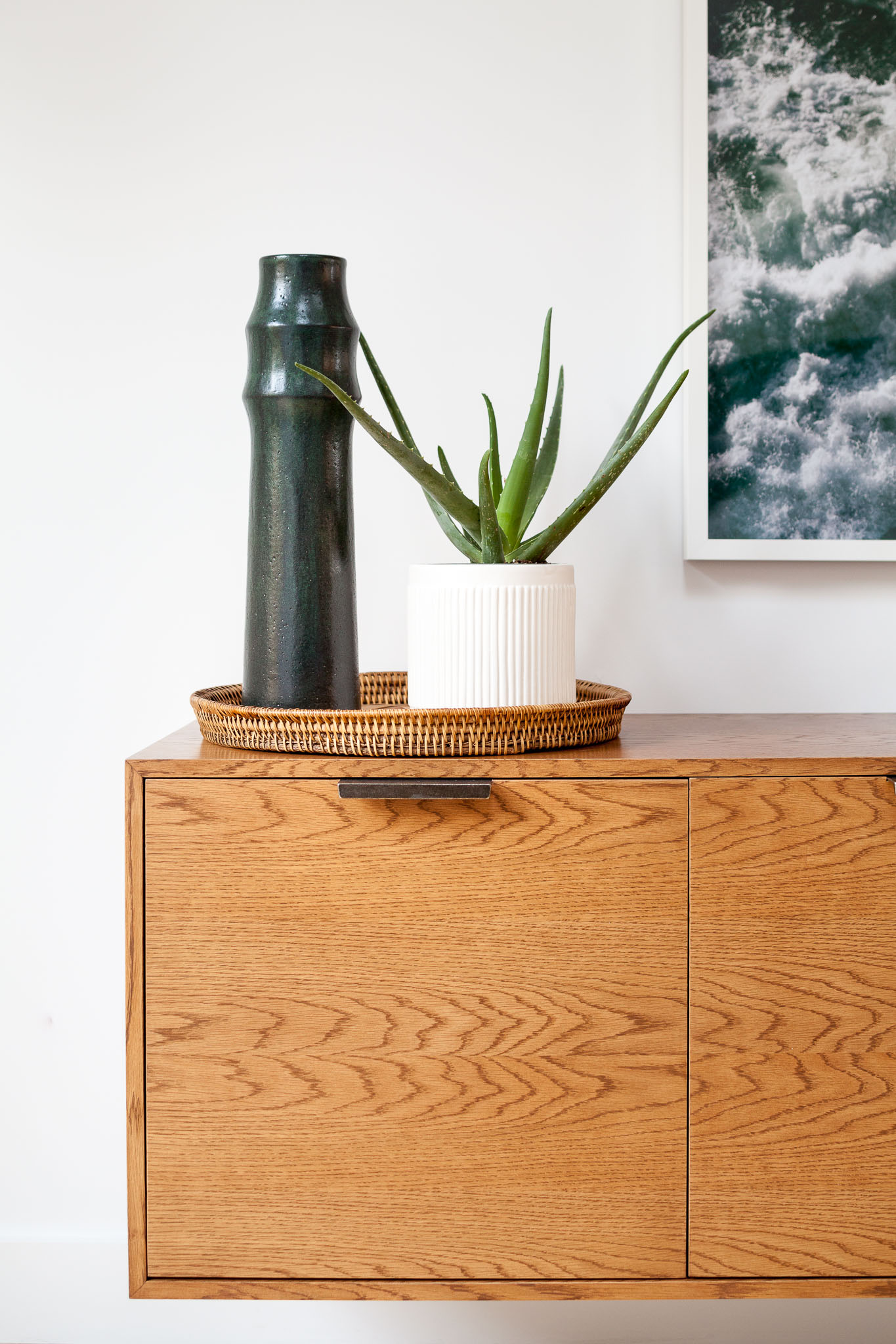 seaside-bungalow-console_detail.jpg