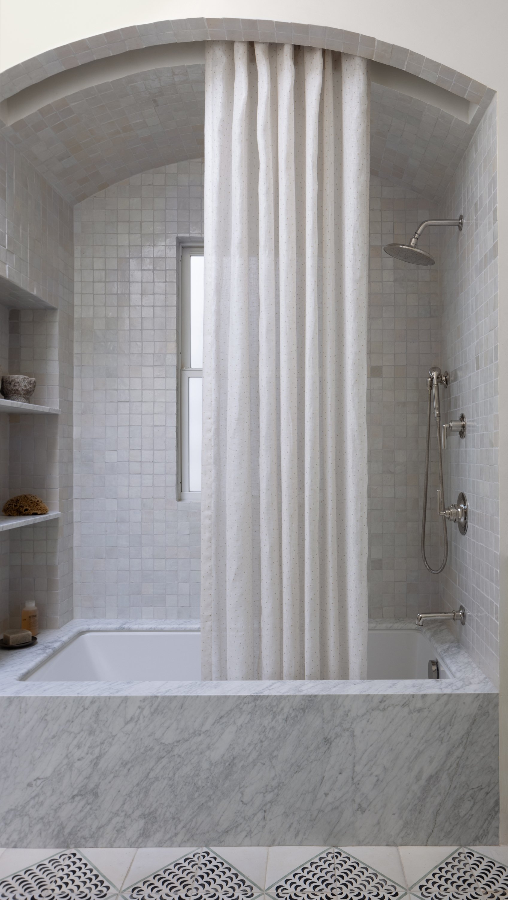 noe valley bath 2B.jpg