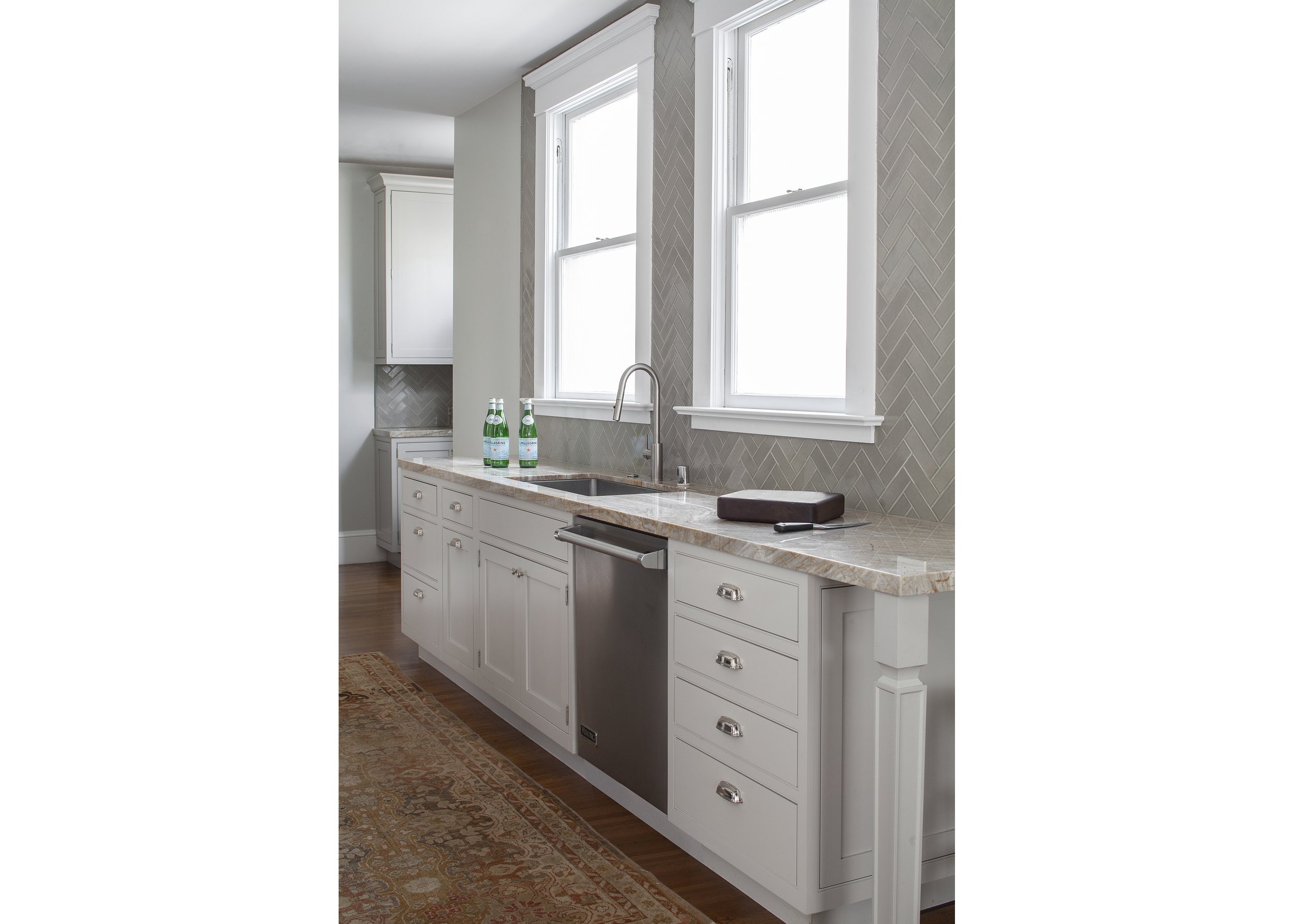 kitchen1.jpg