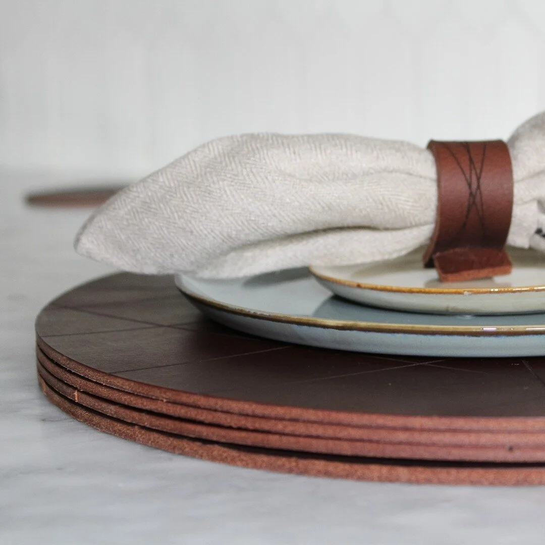 Found these beautiful plates and napkins at @brume_house and knew they would pair well with our Modern Lines placemats, napkin rings, and coasters. Instagram worthy for sure!

#brume #seattledecor #seattledesign #modernlines #supportsmallbusinesses #