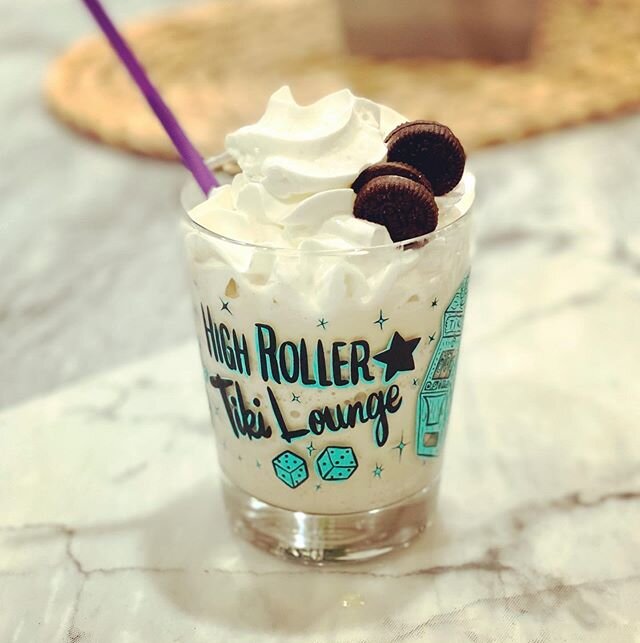 Trying to make our own &ldquo;showstopper&rdquo; shakes for #aztikioasisathome. This one has coffee ice cream, oreos, tempus fugit creme de banane, and whipped cream 👌@tikioasis @hotelvalleyho