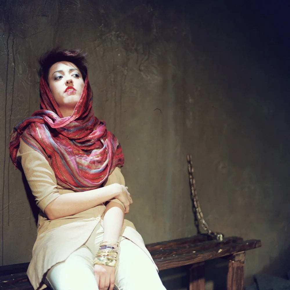 HONOURABLE MENTION – RAHA SHIRAZI (FOUR WALLS)