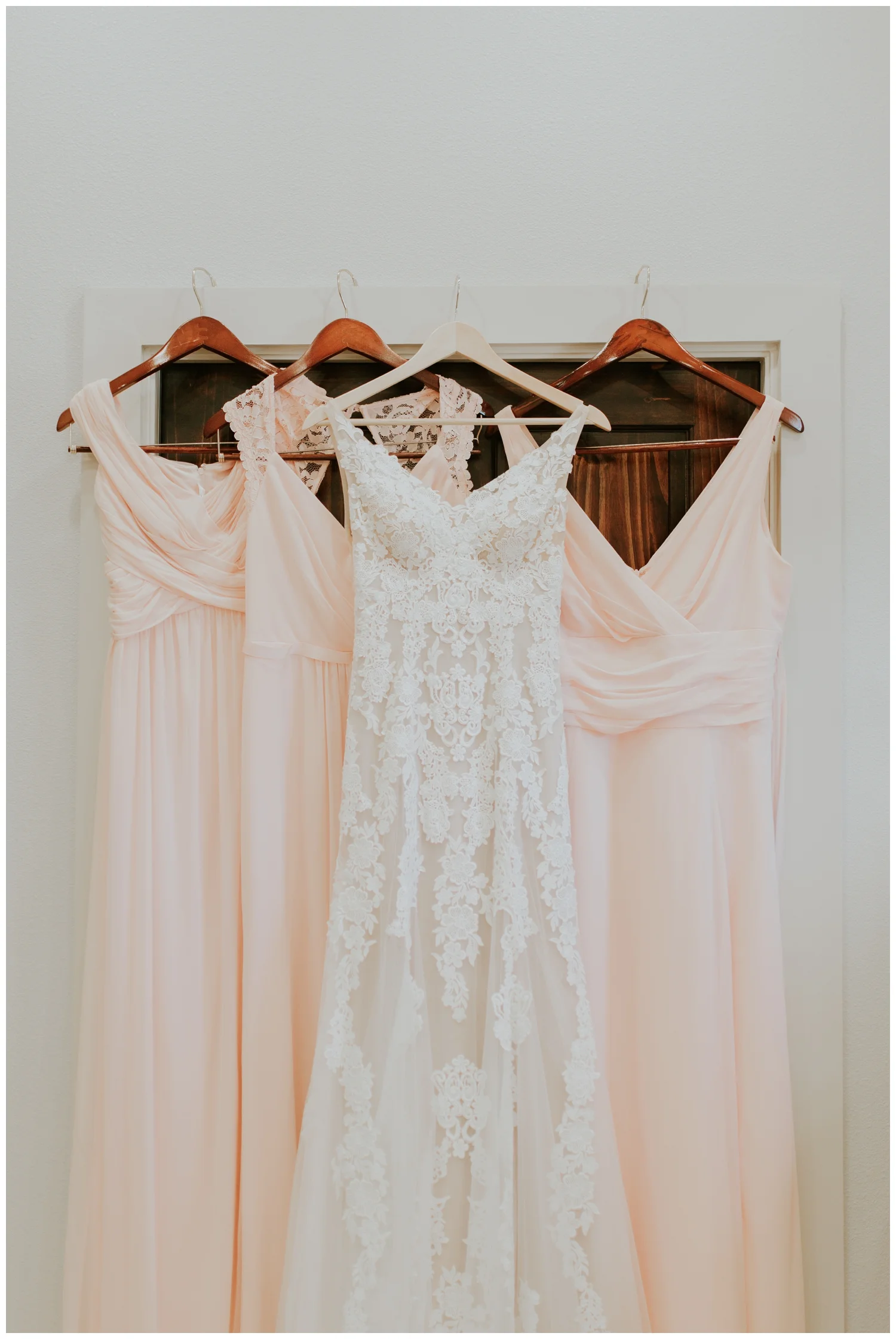 Abigayle+Shane, Alegria Barn Wedding, San Antonio, Contista Productions Wedding Photography_0013.jpg