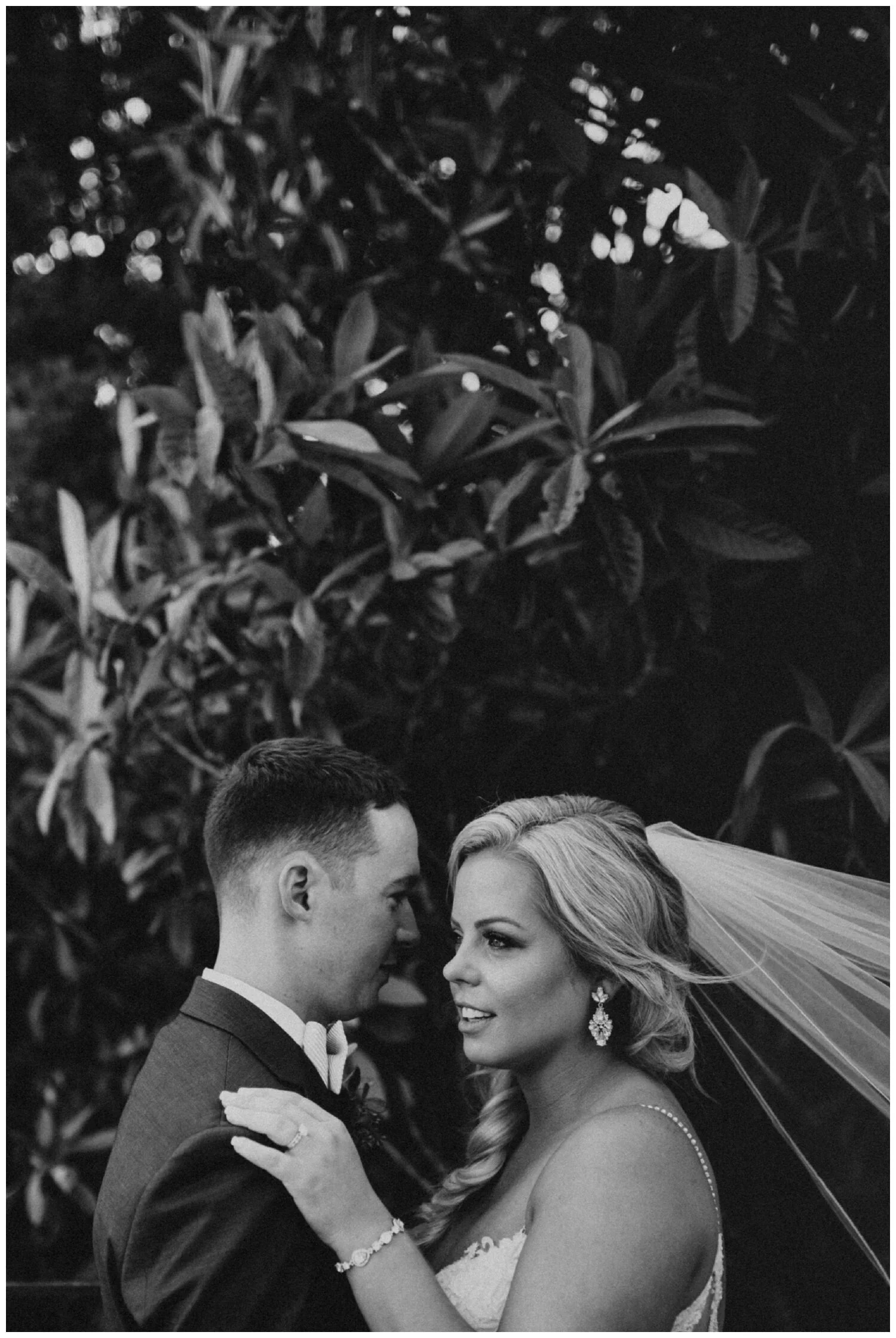 Villa Antonia Elegant September Wedding Austin, Texas (Joshua and Parisa - Austin Wedding Photographer)_0005.jpg