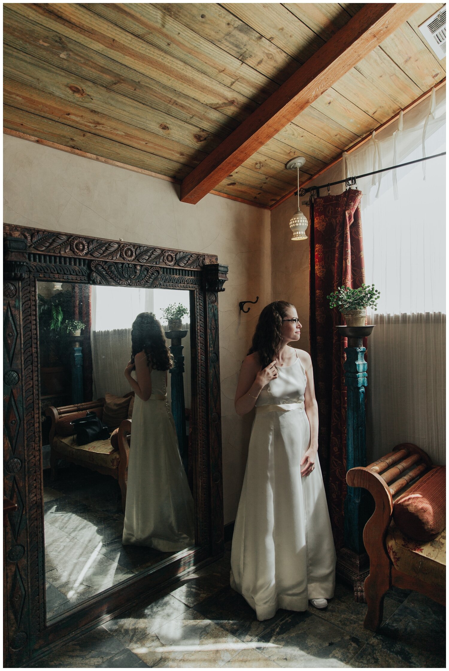 Intimate Elopement Wedding Photography at Chapel Dulcinea in Austin, Texas_0024.jpg