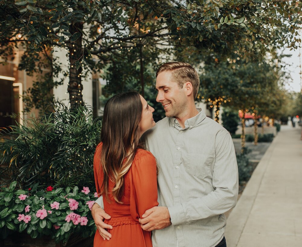 DowntownAustinEngagementPhotographer_0024.jpg