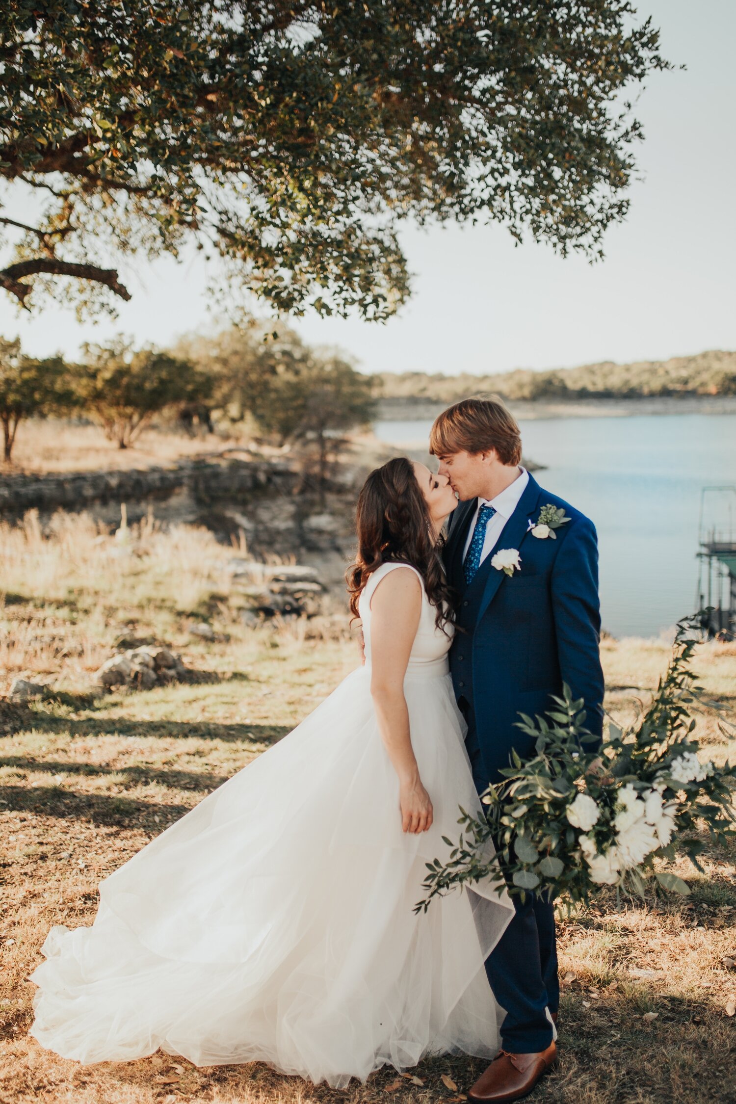 WeddingPhotographyTheEstateAtLakeTravis_0046.jpg