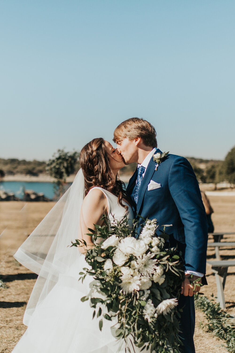 WeddingPhotographyTheEstateAtLakeTravis_0092.jpg