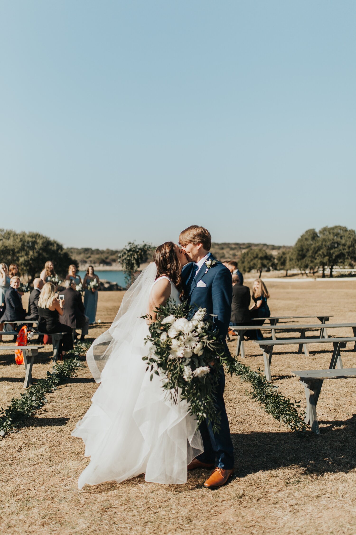 WeddingPhotographyTheEstateAtLakeTravis_0094.jpg