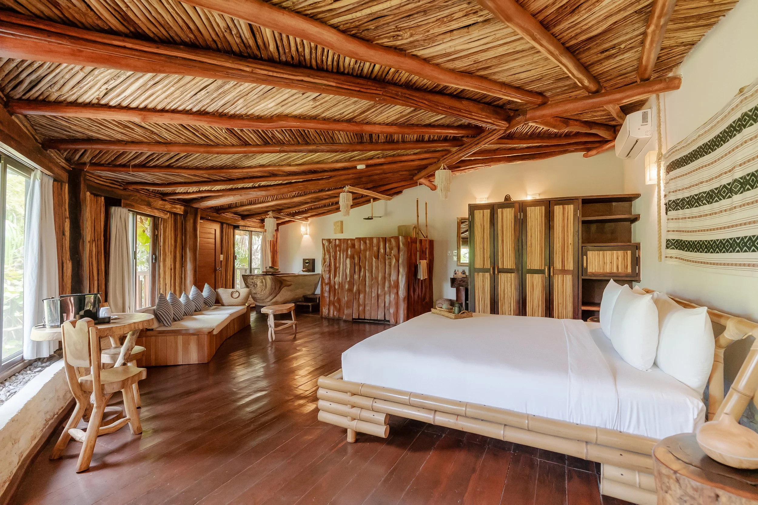 Tree House Suite 2.jpg.jpg