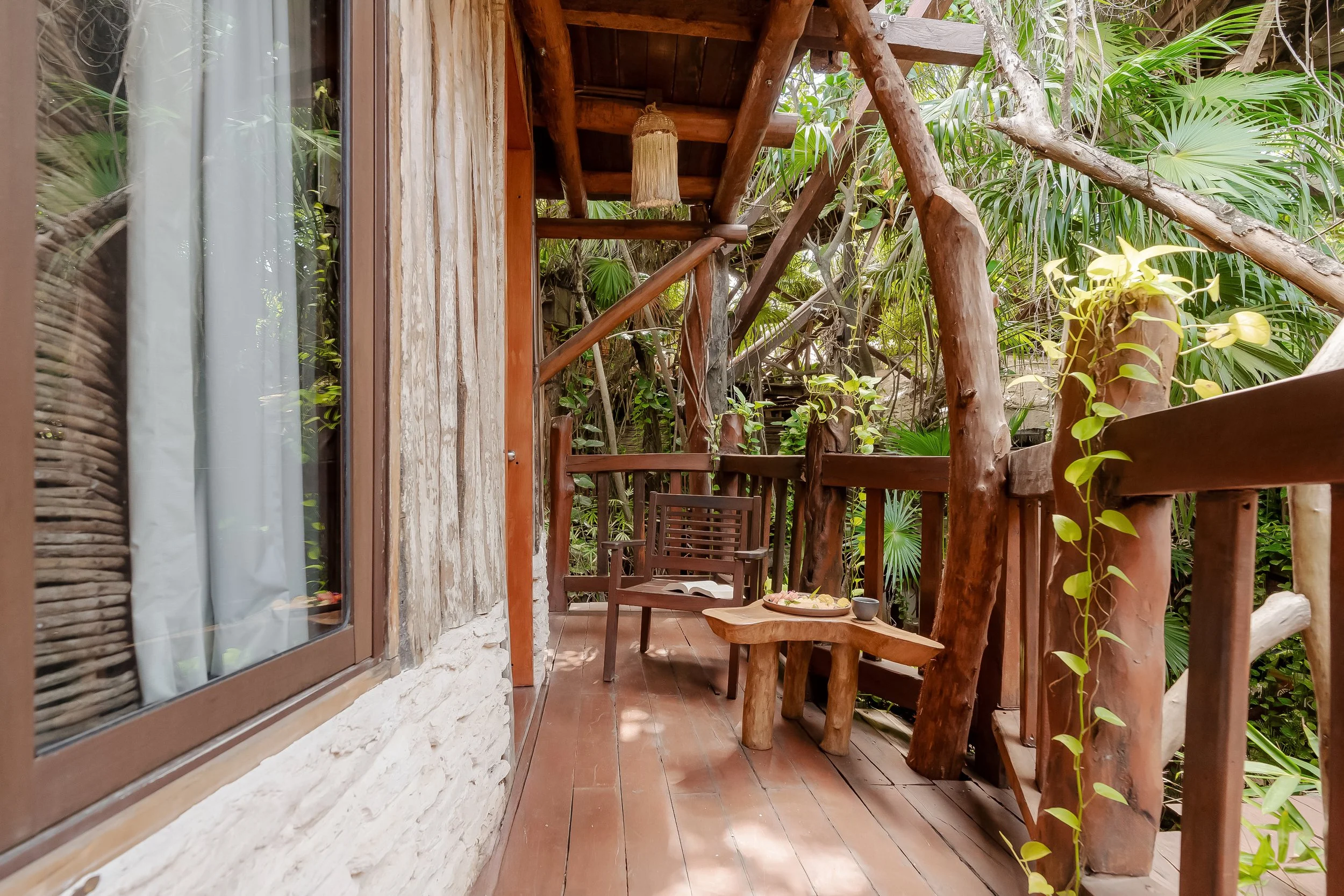 terraza tree house garden view .jpg