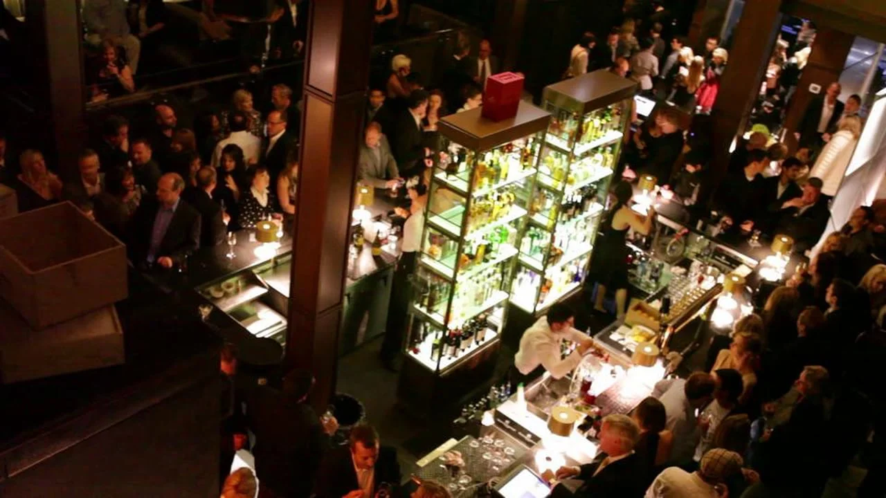Glowbal Restaurant Group | Black+Blue 