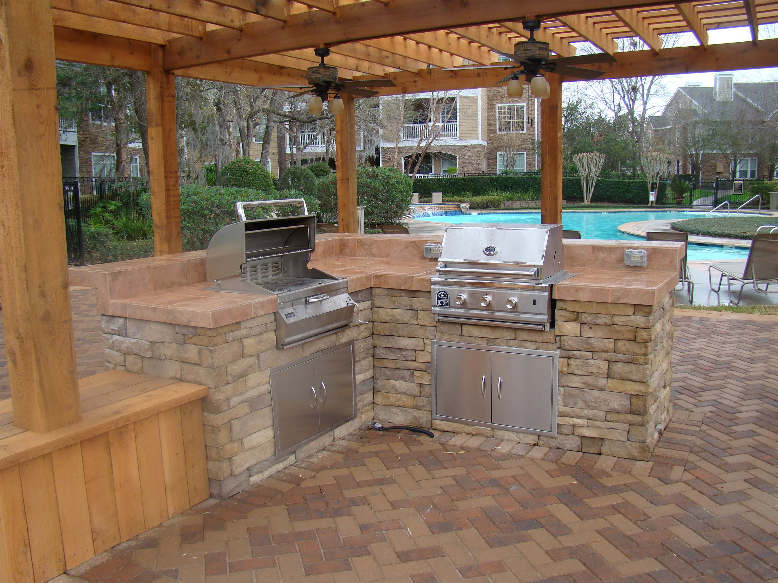 outdoor kitchen 12.jpg