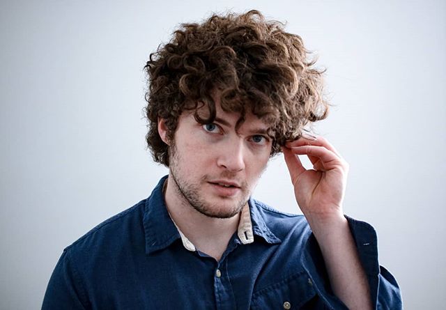 Photo by the talented @unclearmind
.
.
.
.
.
.
.
#music #folk #folkmusic #singersongwriter #headshot #portrait #portraitphotography #acousticguitar #harmonica #alecjames #guitar #upstateny #newyorkstate #ithaca #bighair #winter #curls