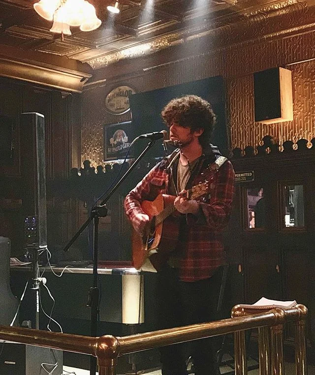 Probably lost three days off my life singing at a Pennsylvania bar that allows indoor smoking. Time for tea and cough drops.
Photo by @unclearmind
.
.
.
.
.
#folkmusic #guitar #harmonica #singersongwriter #livemusic #pennsylvania #mechanicsburgpa #acousticguitar #folk #originalartist #musician #alecjames #travel #gig #bar #pinklung #harrisburgpa #music
