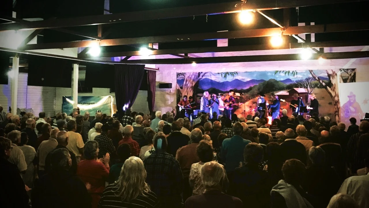 Pictured: Steve and the band performing some encore songs at the Kempsey Showgrounds Pavilion..