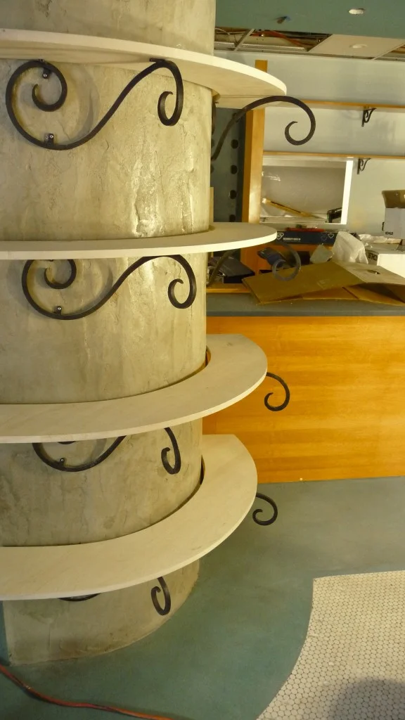 Randall-Baylon-ArchitectsInc.-Alvin-Oei-Blu-LA-Cafe-Display-Shelves-576x1024.jpg