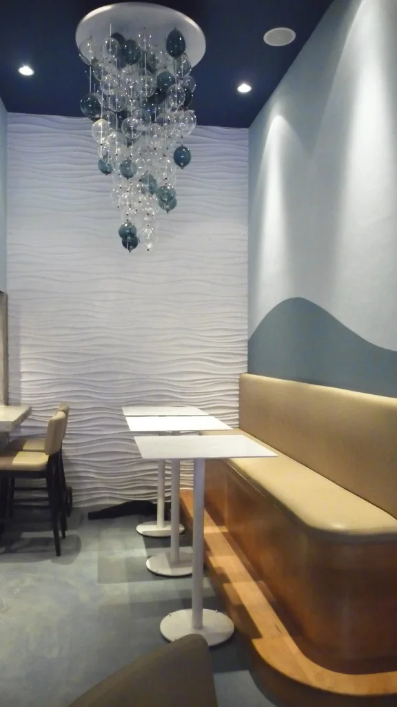Randall-Baylon-ArchitectsInc.-Alvin-Oei-Blu-LA-Cafe-Chandalier-576x1024.jpg