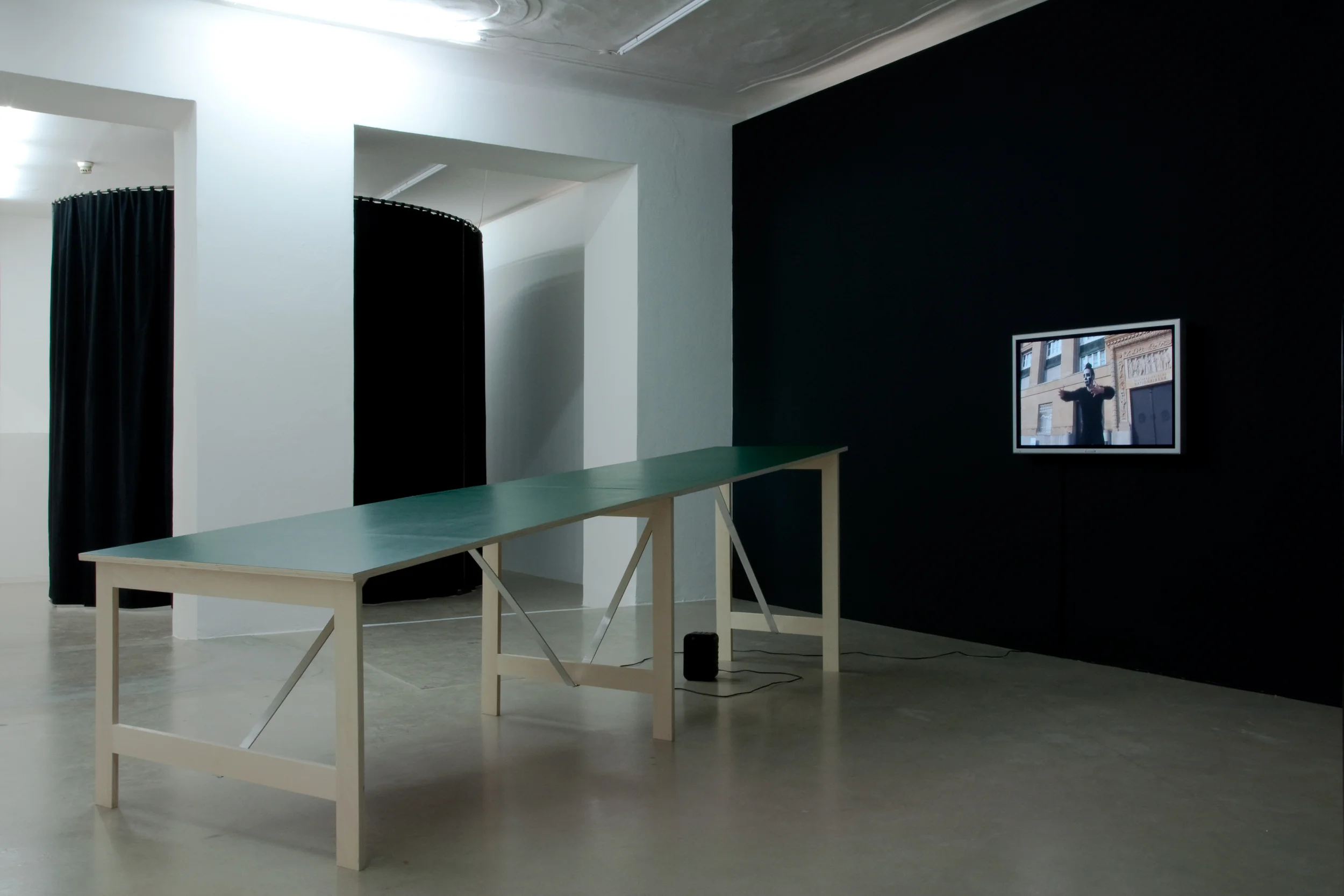 Installation shot: Grazer Kunstverein (space 2), 2011 (Photo: Johanna Glösl)