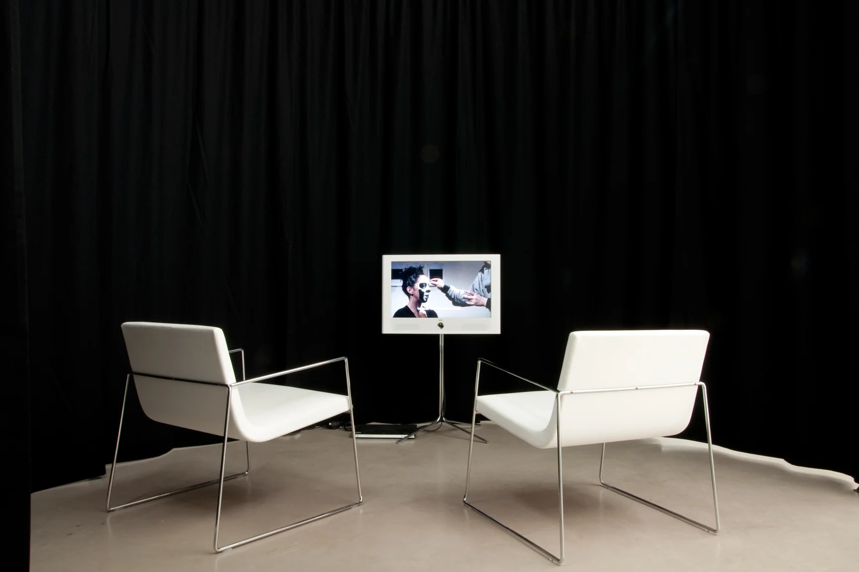 Installation shot: Grazer Kunstverein (space 3), 2011 (Photo: Johanna Glösl)