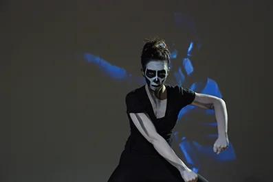 Isa Rosenberger: Espiral, 2010/13 Dancer: Amanda Piña, Setphoto: Reinhard Mayr