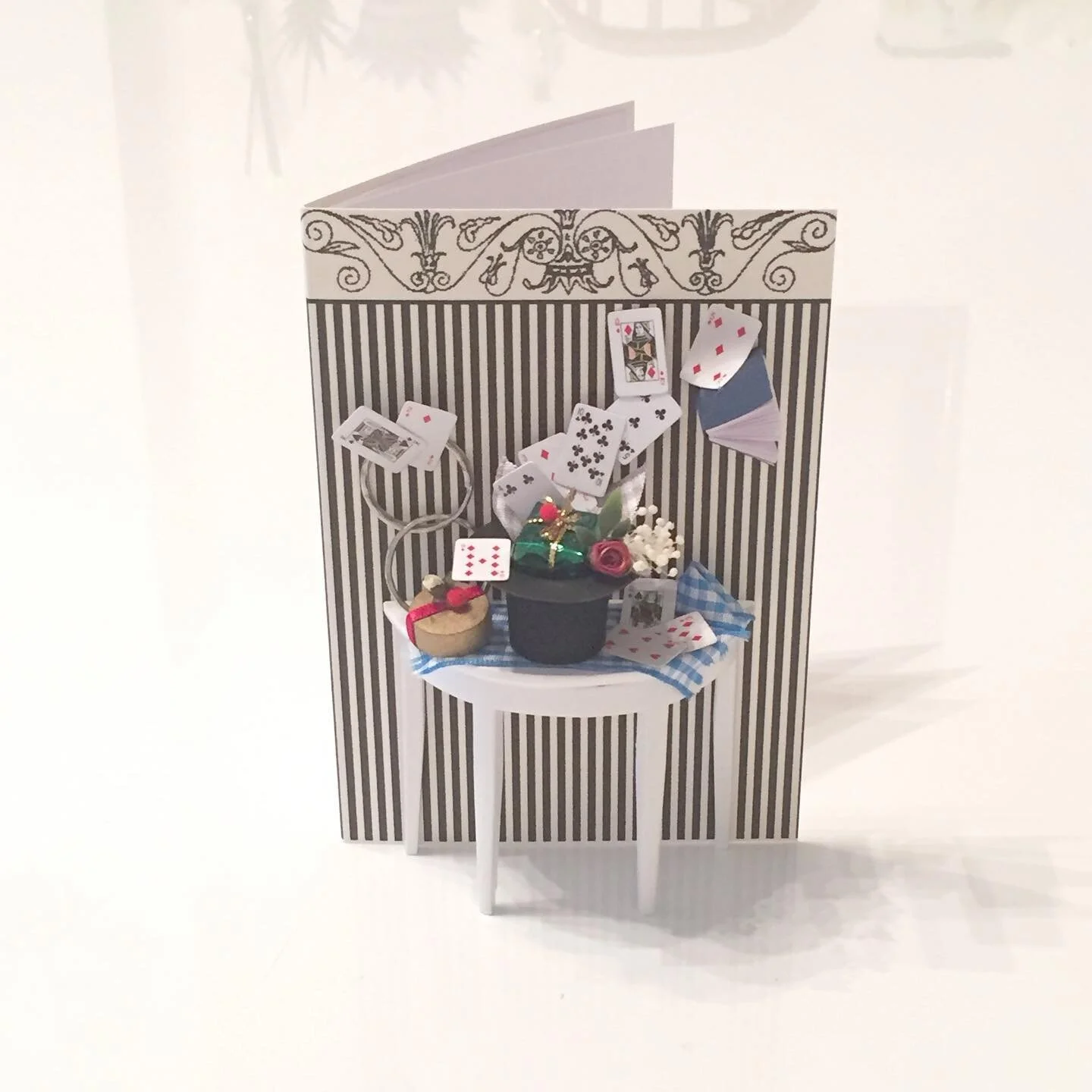 That&rsquo;s Magic! Following on with our custom cards from the past&hellip; Anyone remember Paul Daniels??? No? Well This might jog your memory, no this wasn&rsquo;t made for him, but was for another magician to give to his clients as a Christmas wi