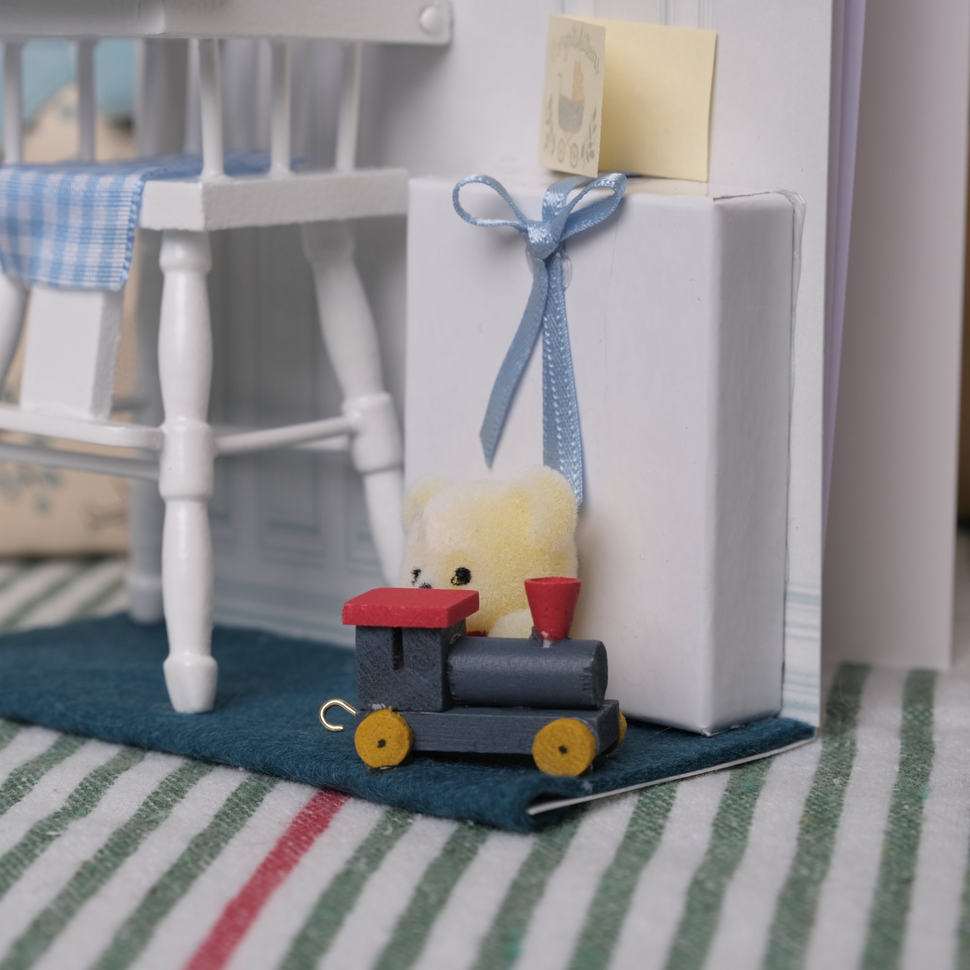 highchair blue03.jpg