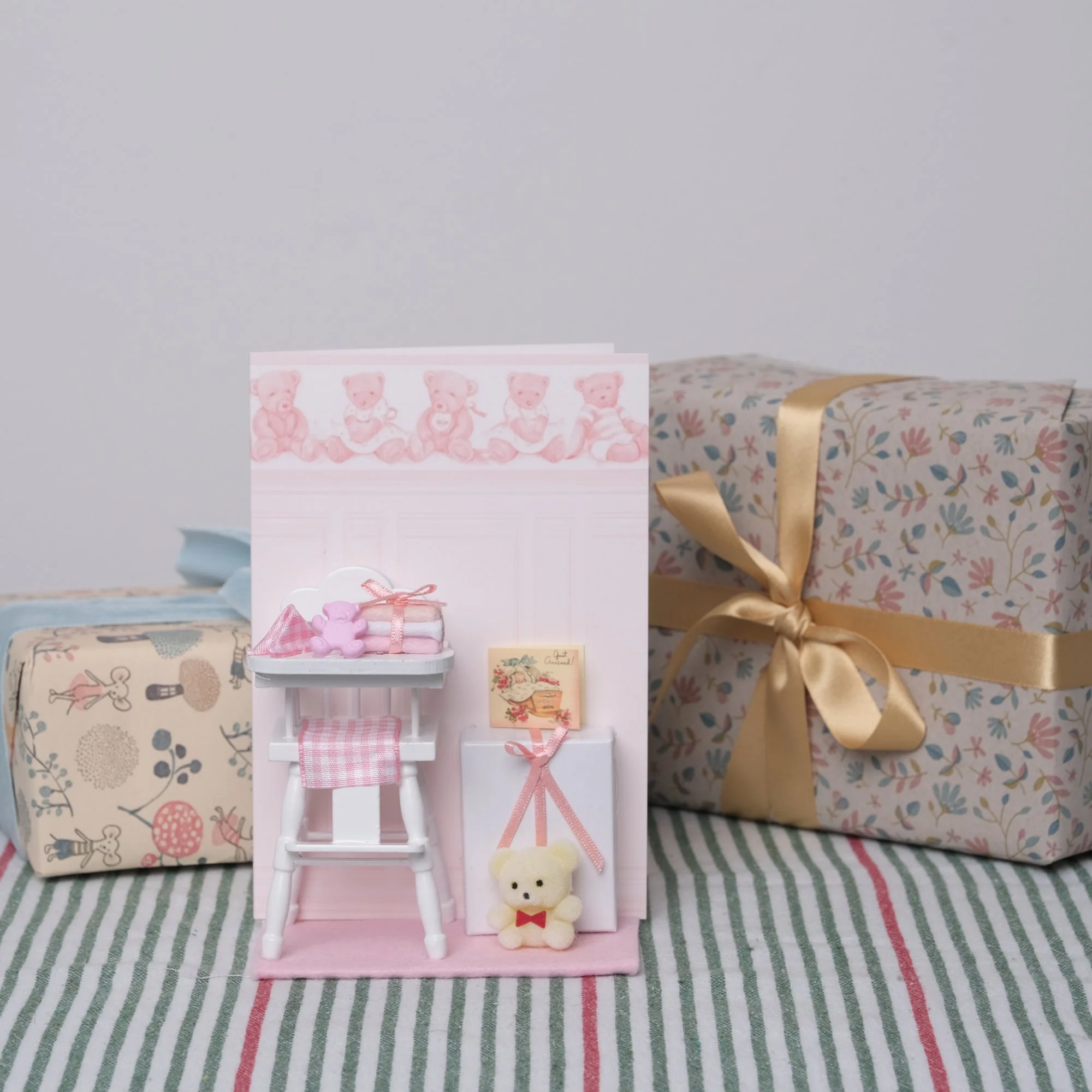 highchair pink02.jpg