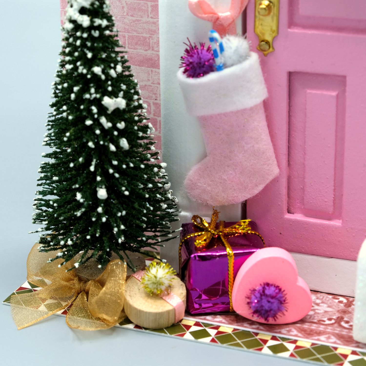Presents by the Door03.jpg