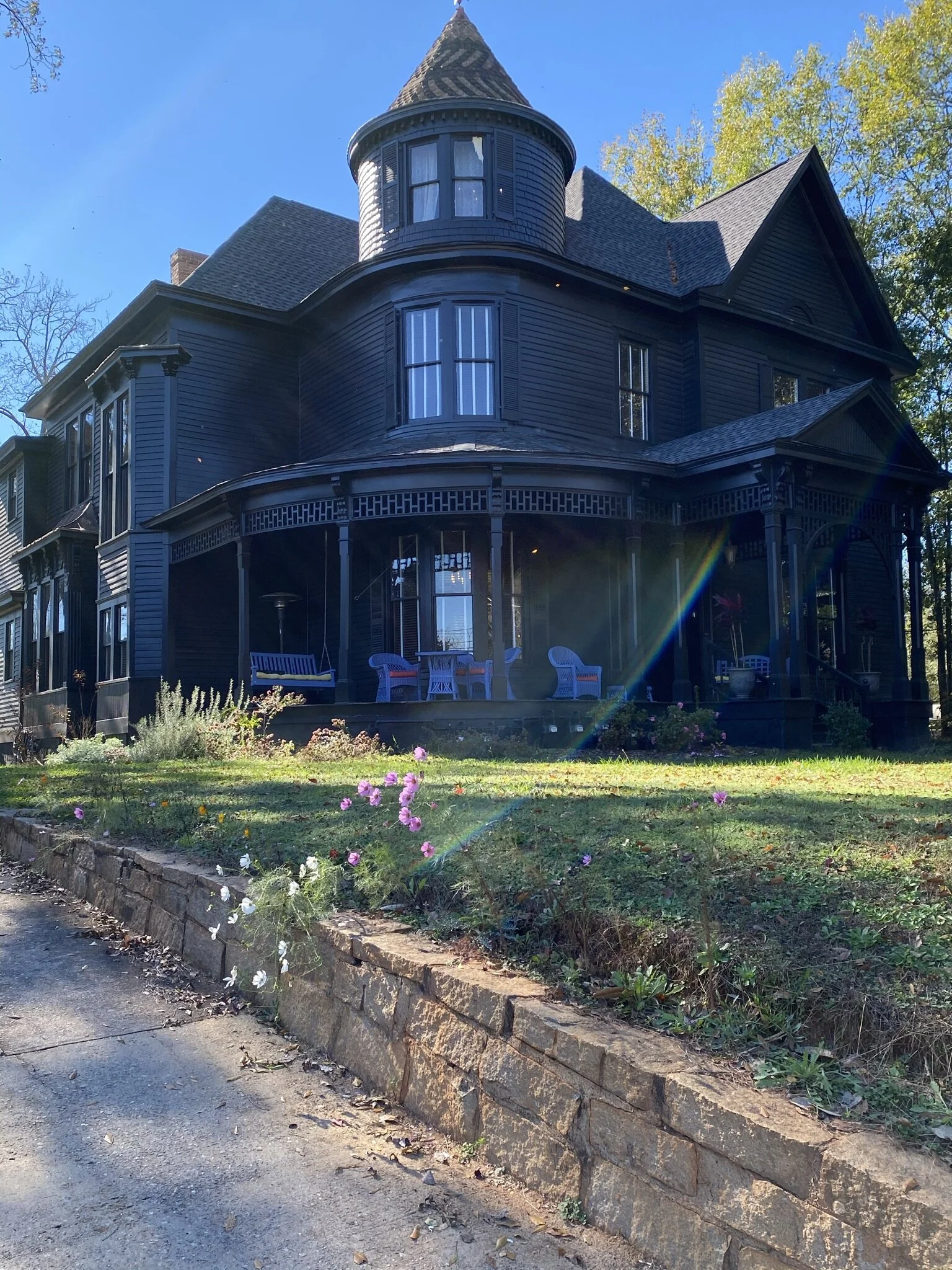  1893 Victorian Stopped Me In My Tracks