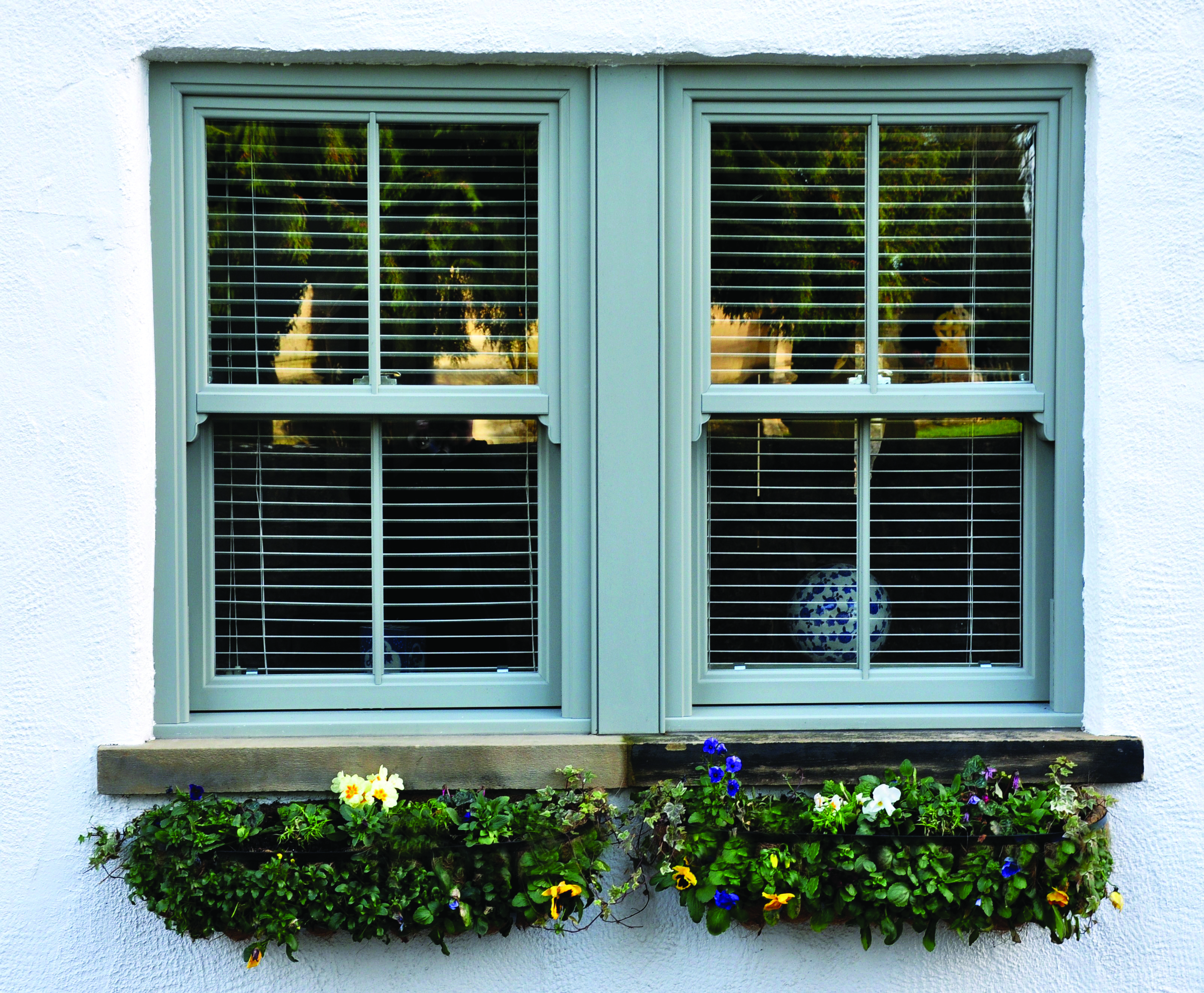   Windows   Our windows are available in energy efficient PVCu and aluminium, in a range of styles and colours to suit your home  Freephone 0800 881 5640   Learn more  