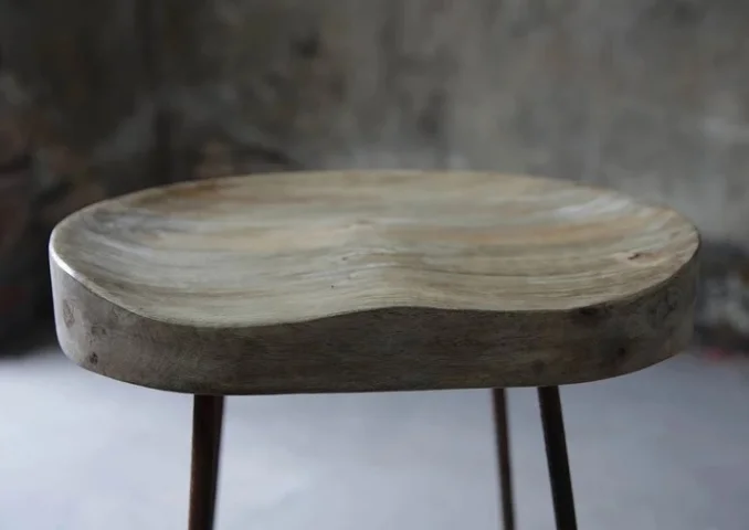 mwstool4.jpg