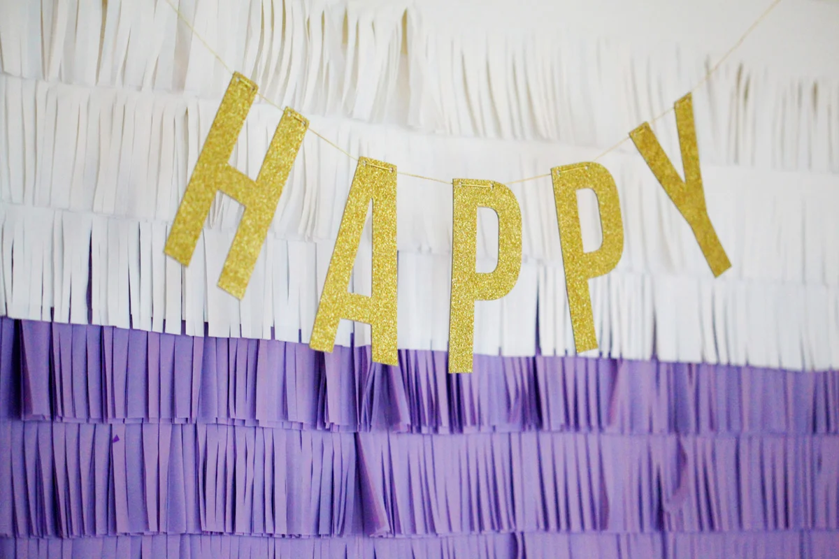Video Tutorial - DIY Fringe Backdrop